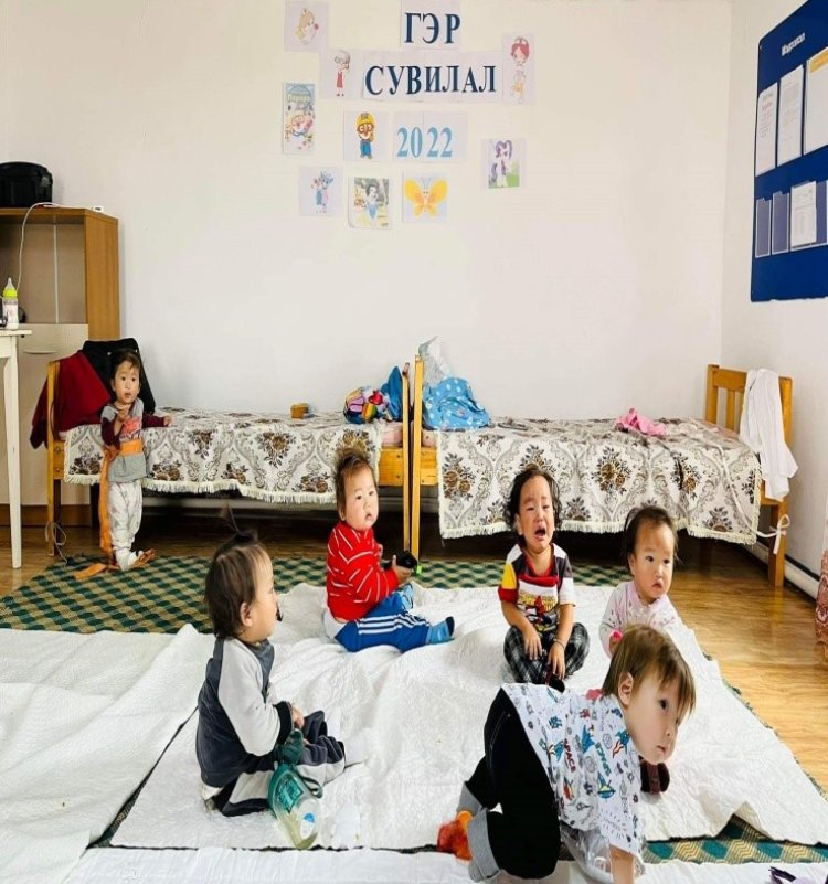 6-59 САРТАЙ ХҮҮХДҮҮД ГЭР СУВИЛАЛД ХАМРАГДАВ.